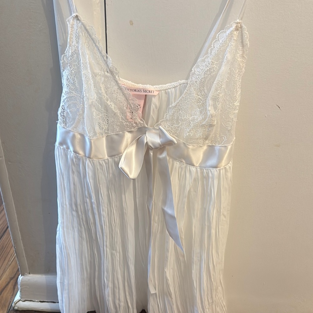 Victoria’s Secret White Wear